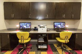 hampton inn mustang