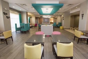 Hampton Inn Mustang,Midwest City>>Canadian,3 star