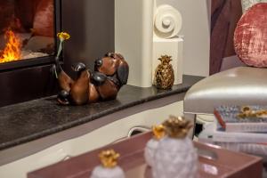 staypineapple an artful hotel midtown