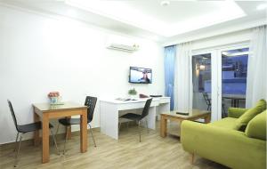 atlas hotel and apartment