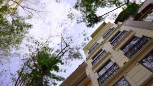 atlas hotel and apartment