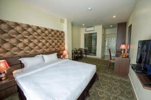 3mg lakeside hotel