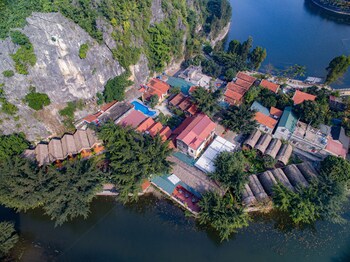 tam coc serene bungalow