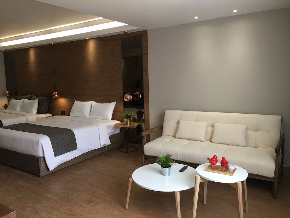 the luxe hotel da lat