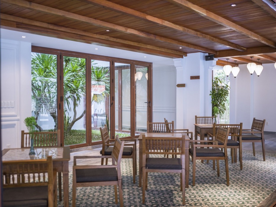 vinh hung old town hotel