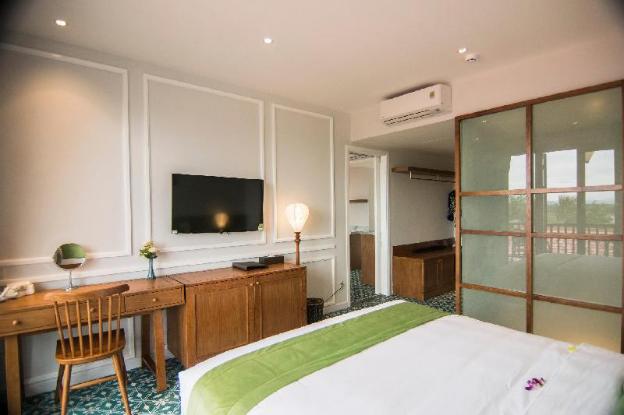 vinh hung old town hotel