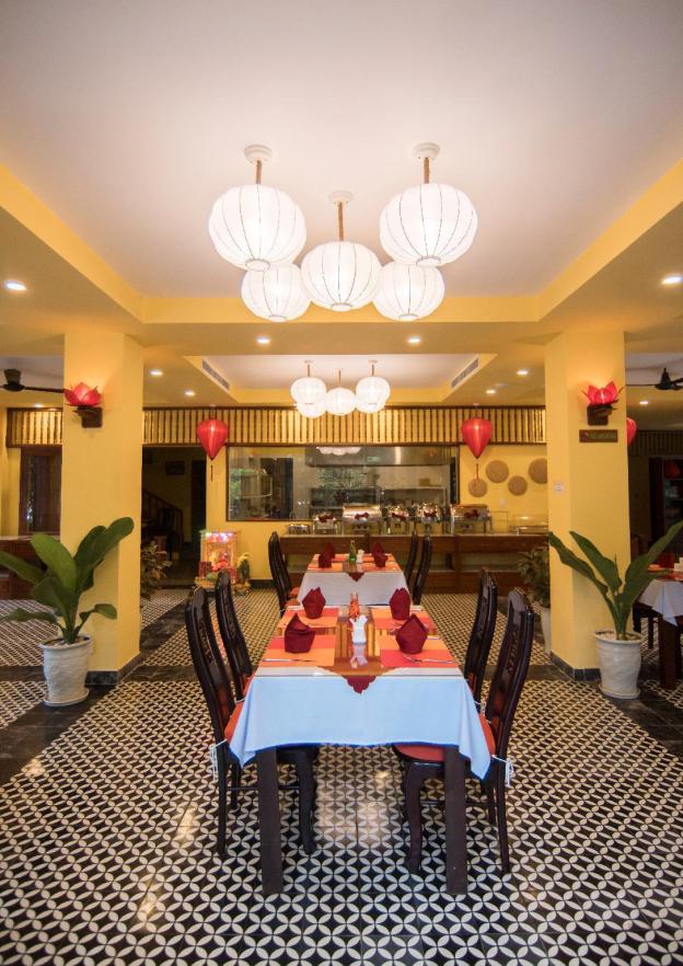 vinh hung old town hotel