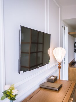 vinh hung old town hotel