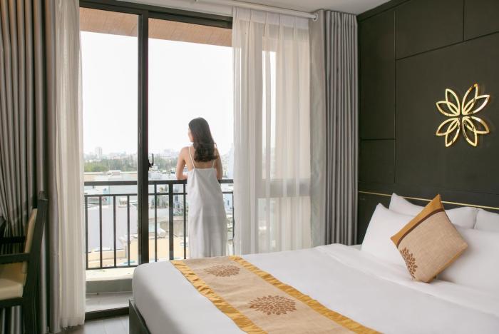 hanami hotel danang