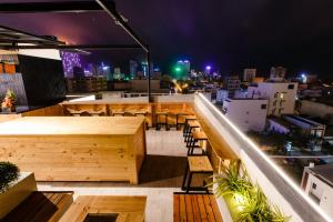 hanami hotel danang