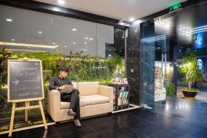 hanami hotel danang