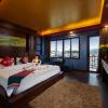 saparis hotel
