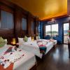 saparis hotel
