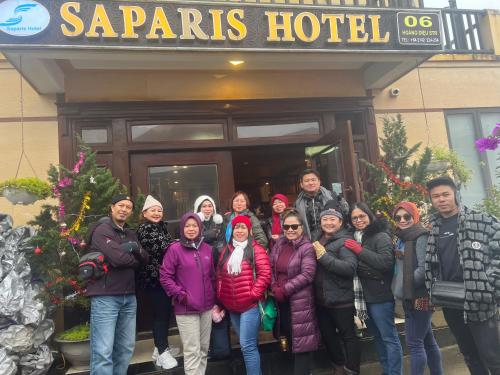 saparis hotel