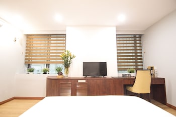 canary hotel and apartment