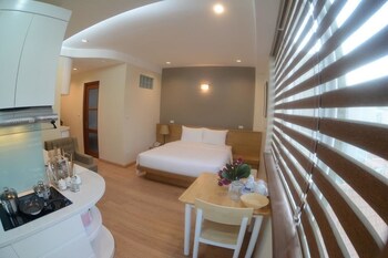 canary hotel and apartment