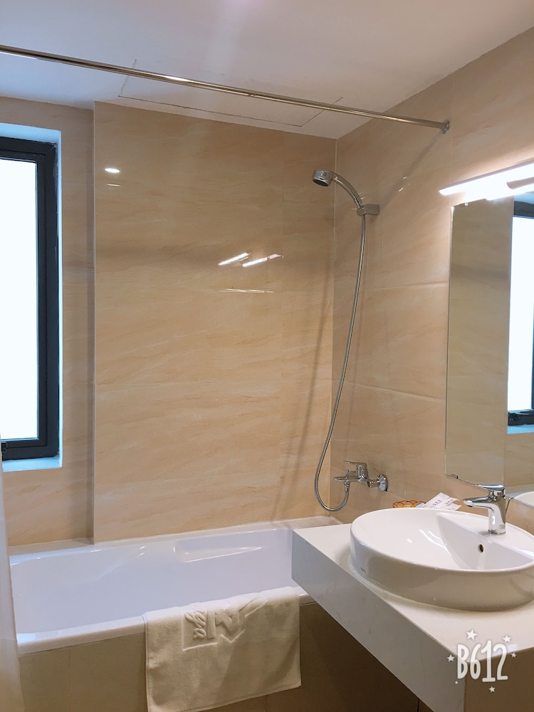 azumaya hotel linh lang