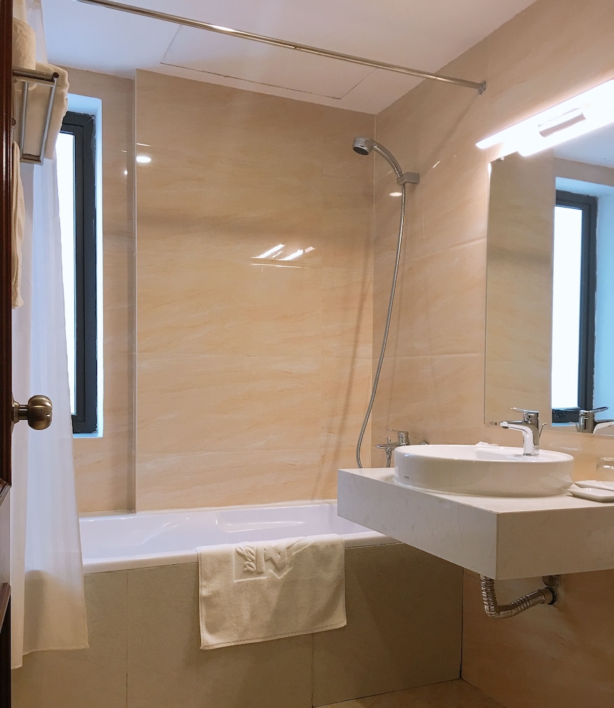 azumaya hotel linh lang