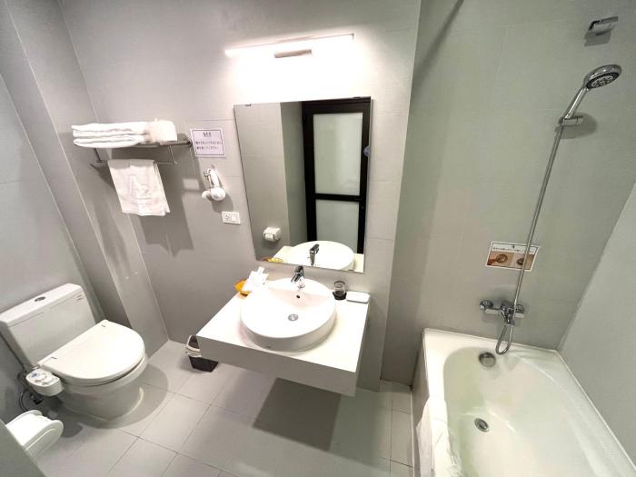 azumaya hotel linh lang