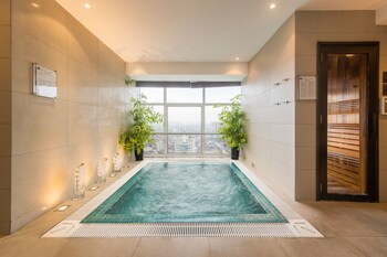 lancaster hanoi service apartment