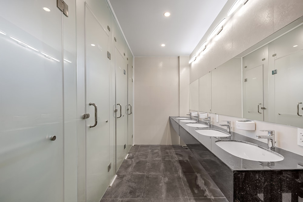 ancyra capsule hotel