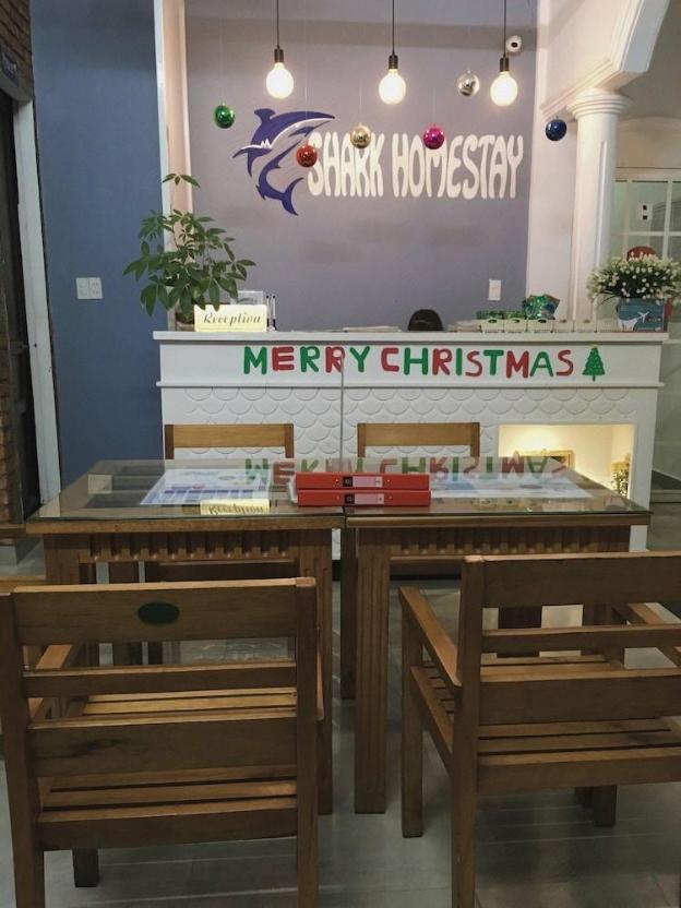 shark hotel hostel