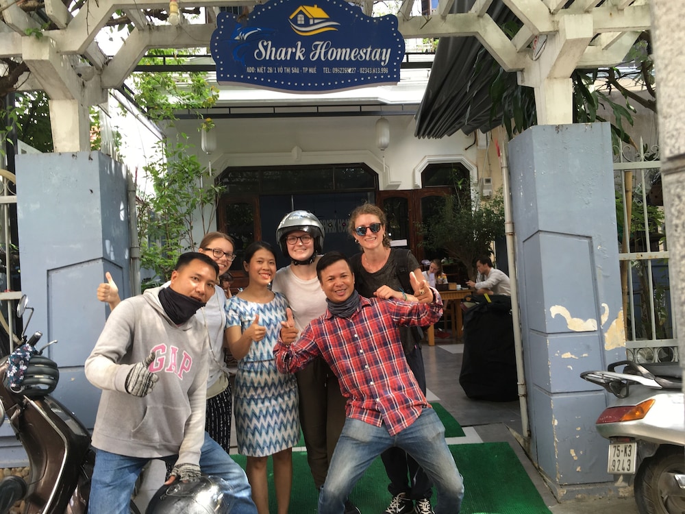 shark hotel hostel