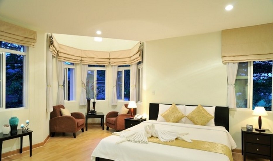 the waterfront residence