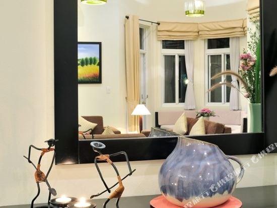 the waterfront residence