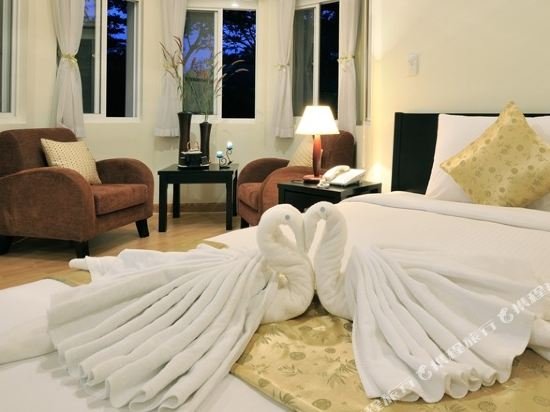 The Waterfront Residence,,5 star