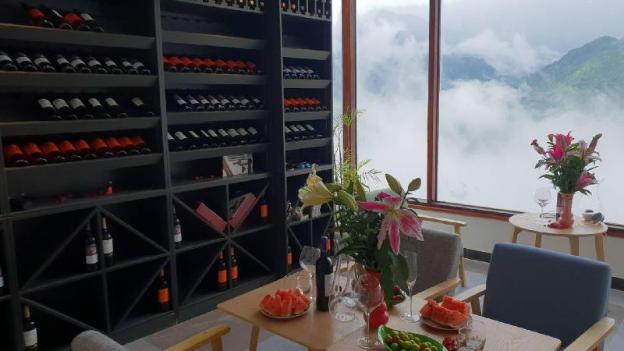 the grand blue hotel