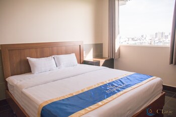 clavie hotel saigon airport hotel