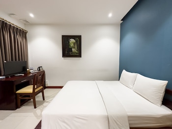 hoang yen hotel