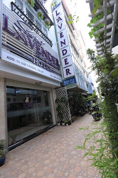 sweet lavender hotel near dalat night market