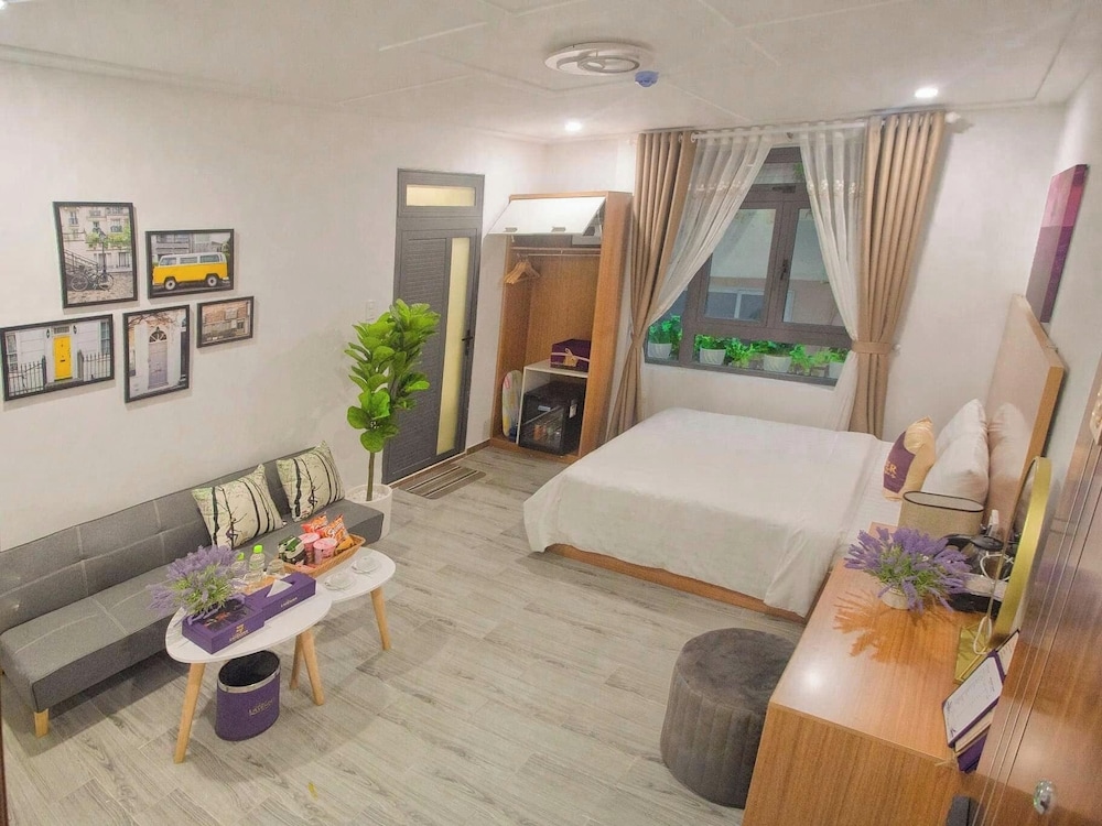 sweet lavender hotel near dalat night market