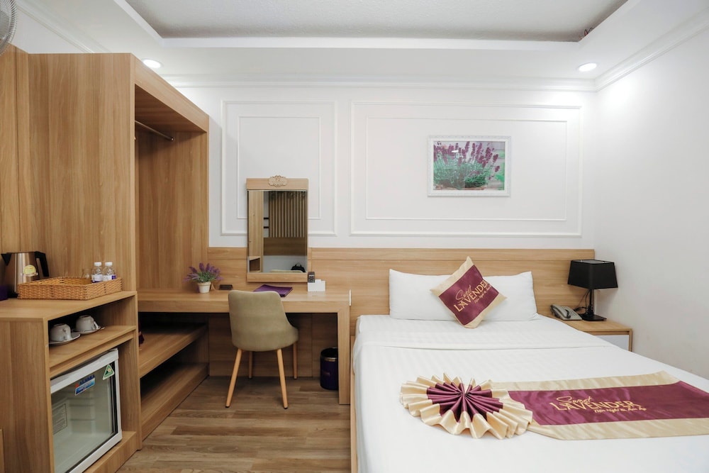 sweet lavender hotel near dalat night market