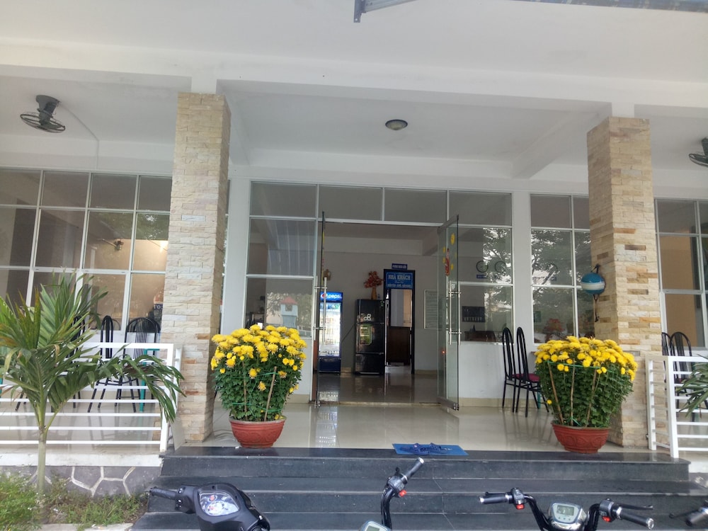 quang nam university guesthouse