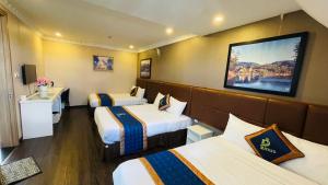 pinus hotel