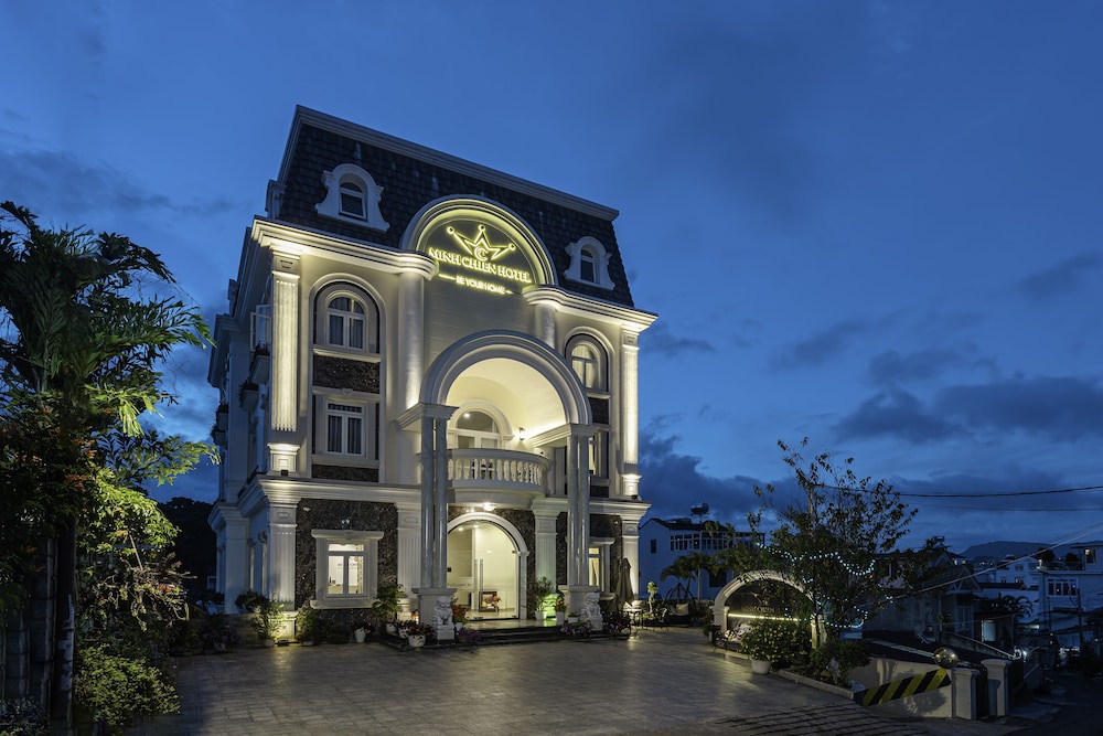 minh chien hotel