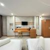 rich hotel