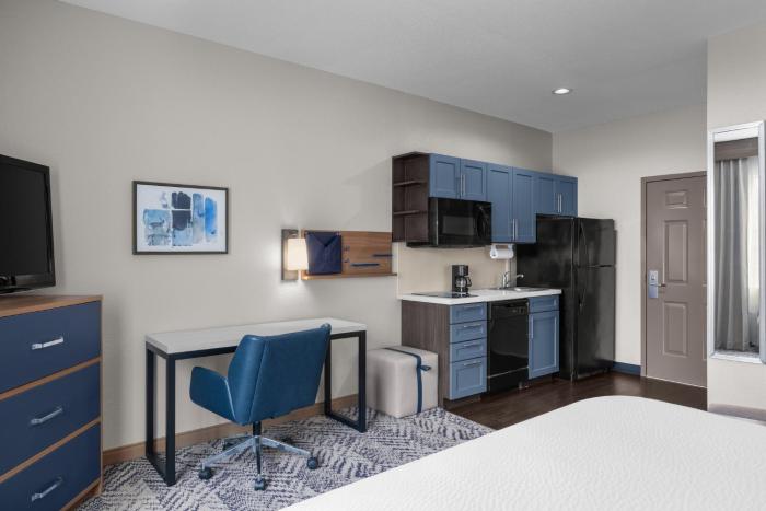 candlewood suites alexandria by ihg