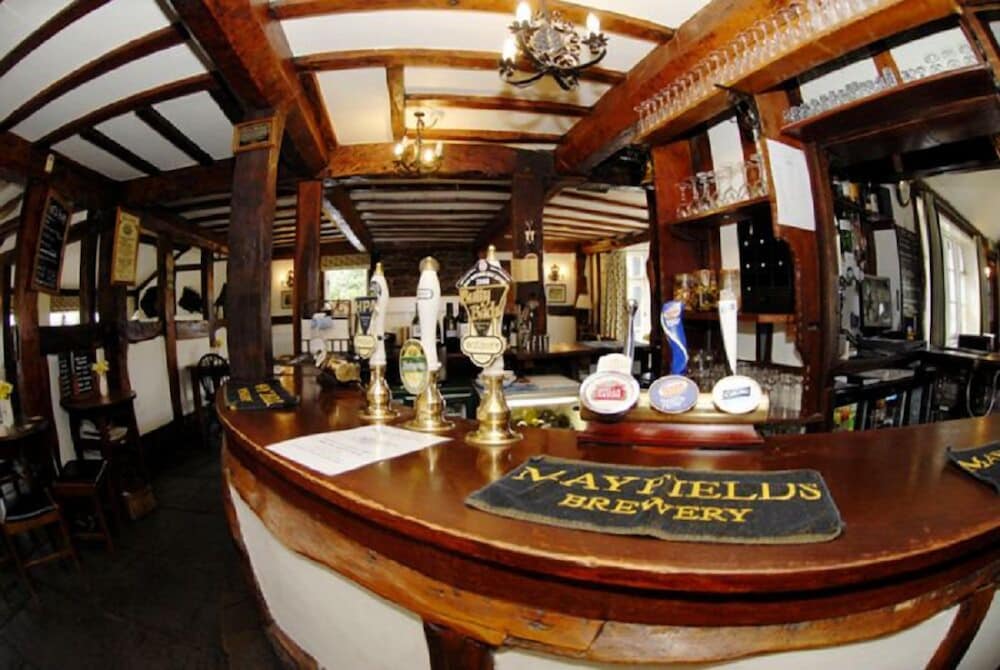 englands gate and coachhouse