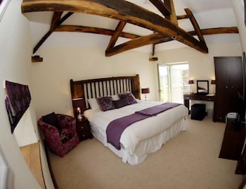 englands gate and coachhouse