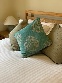 englands gate and coachhouse