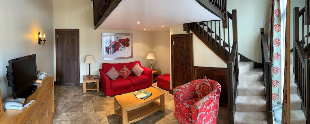 englands gate and coachhouse