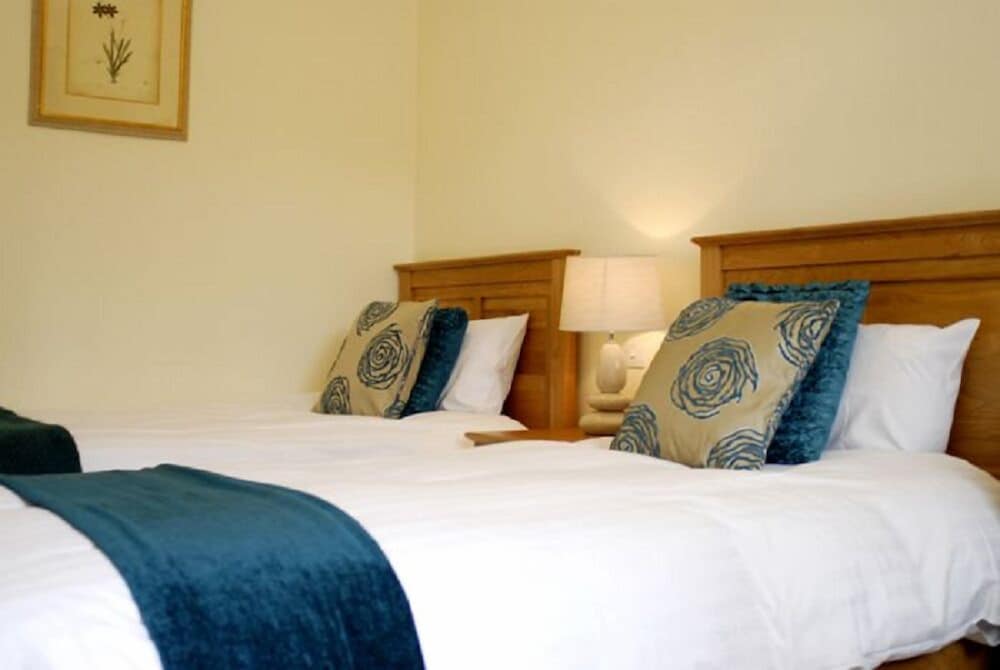 englands gate and coachhouse