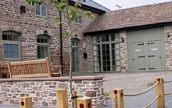 englands gate and coachhouse