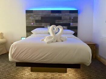 the waterfront lodges