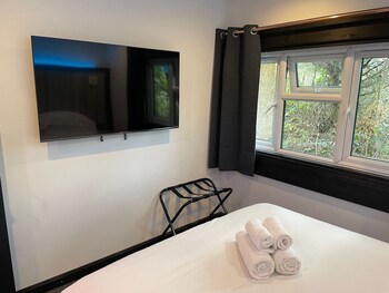 the waterfront lodges