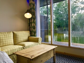 the waterfront lodges